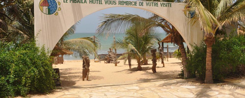 ホテル Le Mbaila サリー・ポルチュダル エクステリア 写真